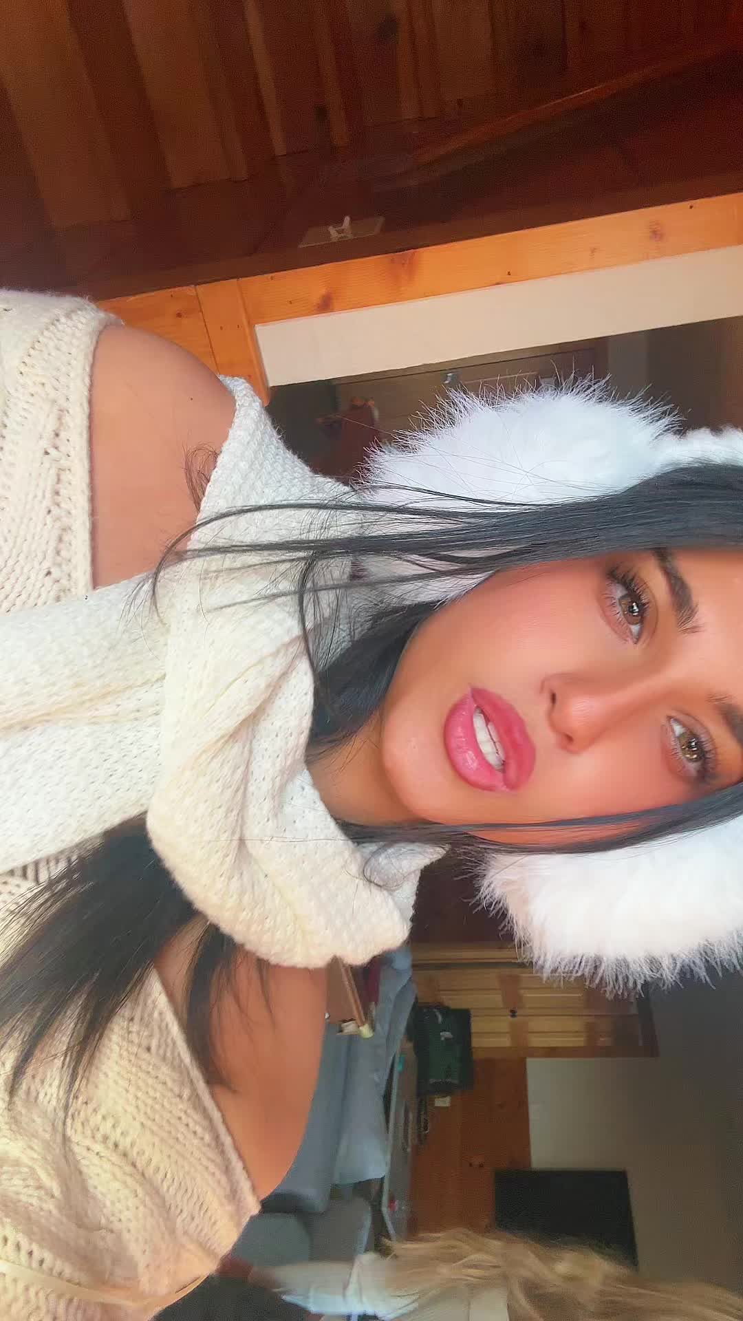 @leahfuckintrysker