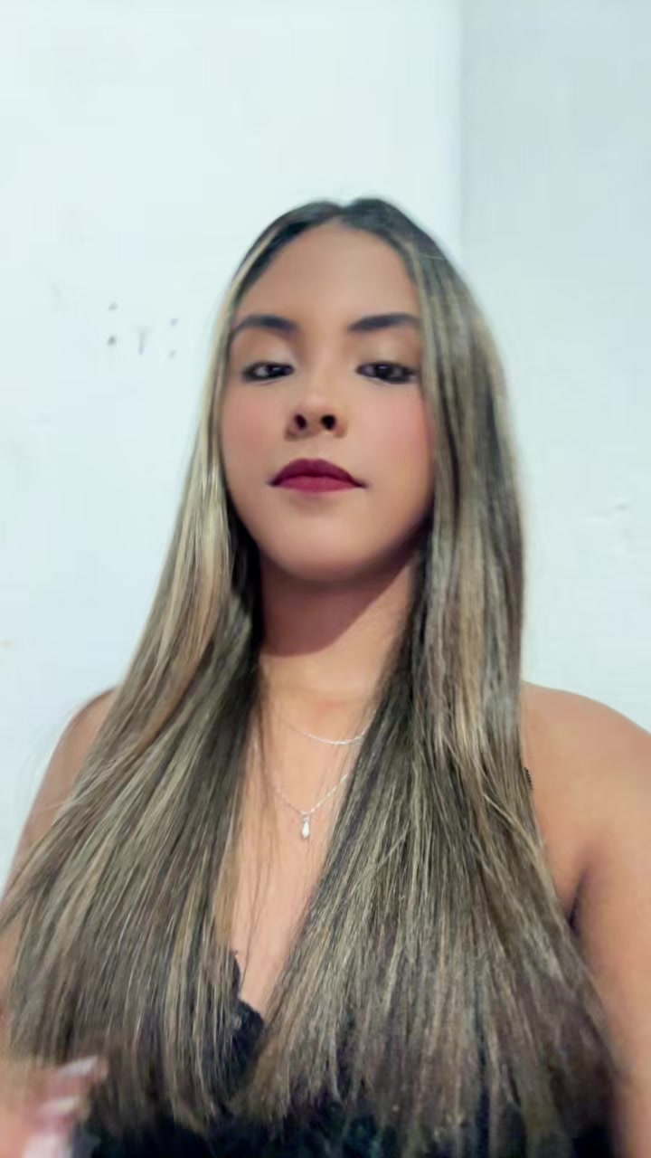 @Julia🌪️🩶