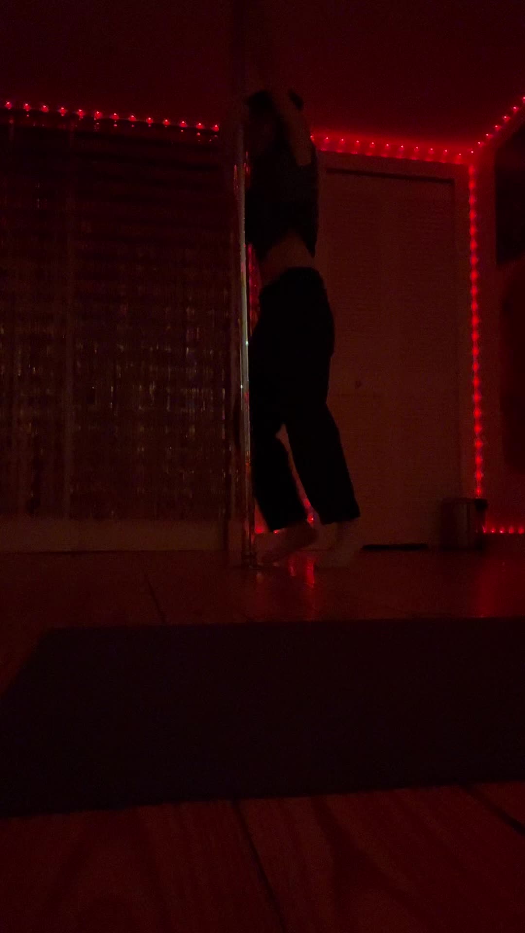 @ca⛓️en