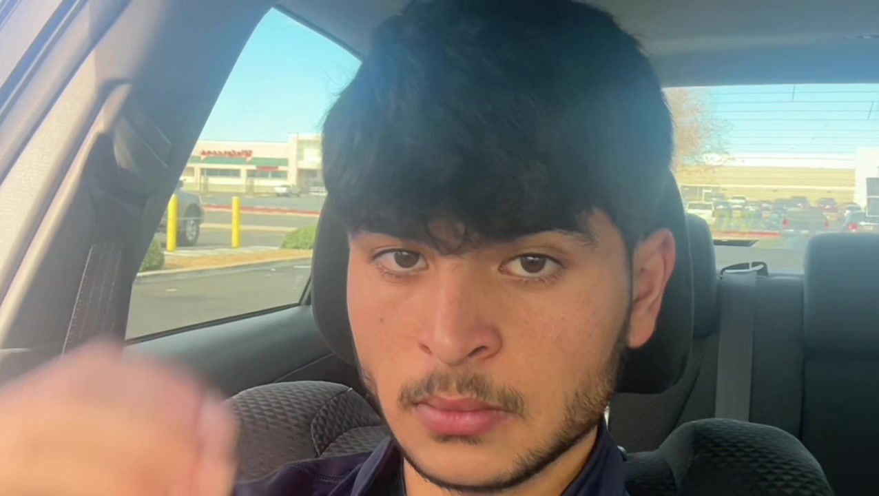 @Ayoubi