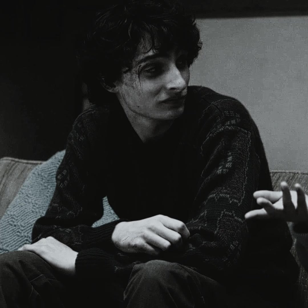 @✦