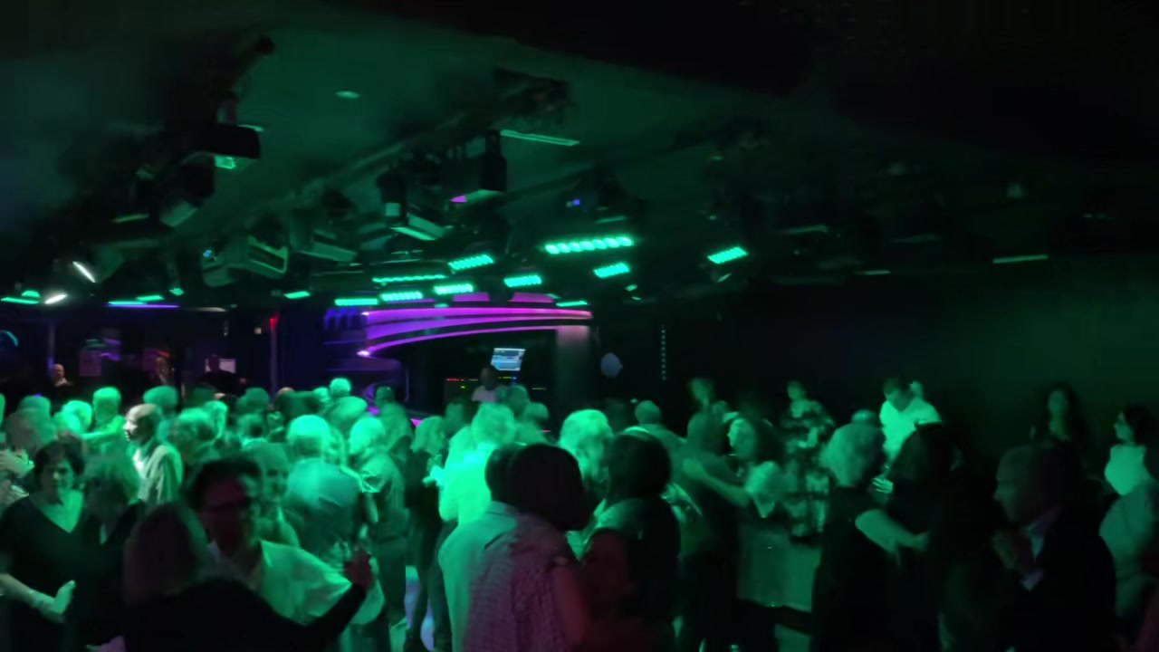 @Th&eacute; Dansant Duplex