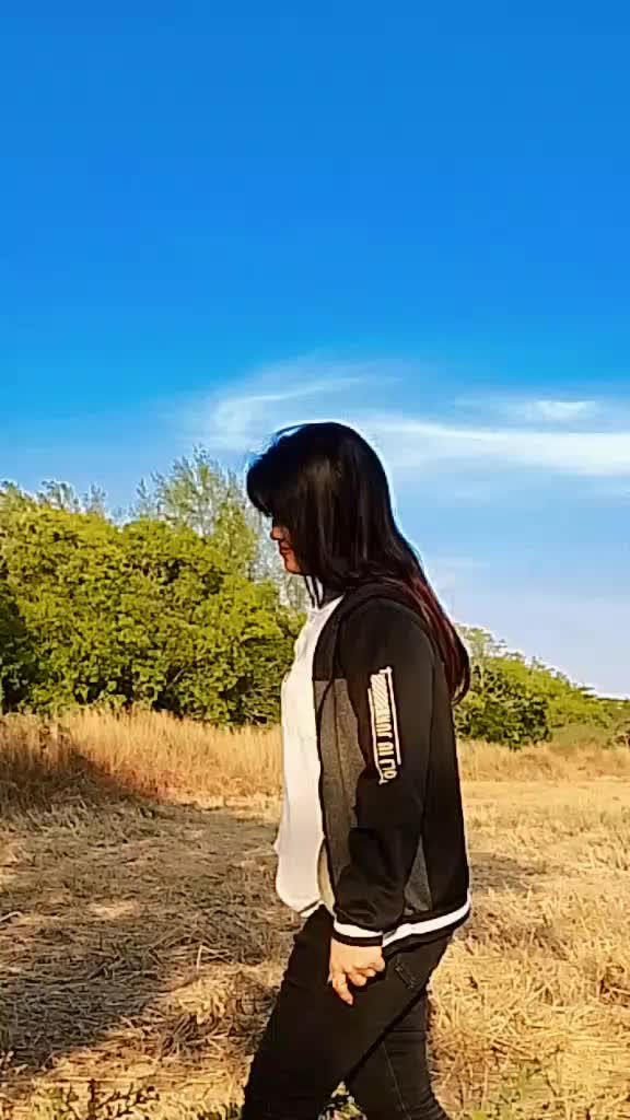 @🇲🇲{ဒလသူလေး}⭐ဇူလိုင်မိုး⭐