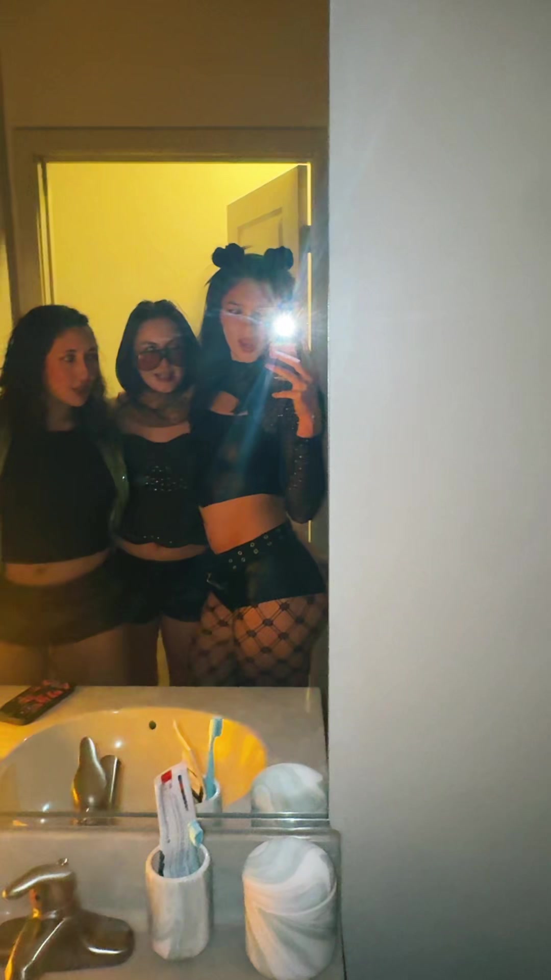 @ab.bie.t.my.meat