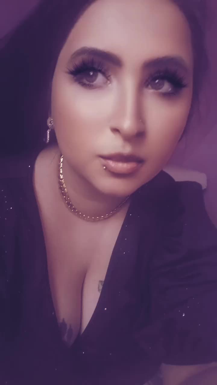 @Czoorna💋😈