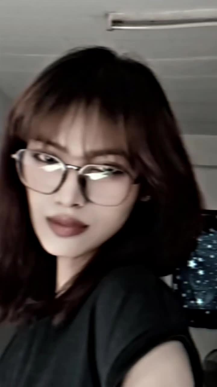 @🦋