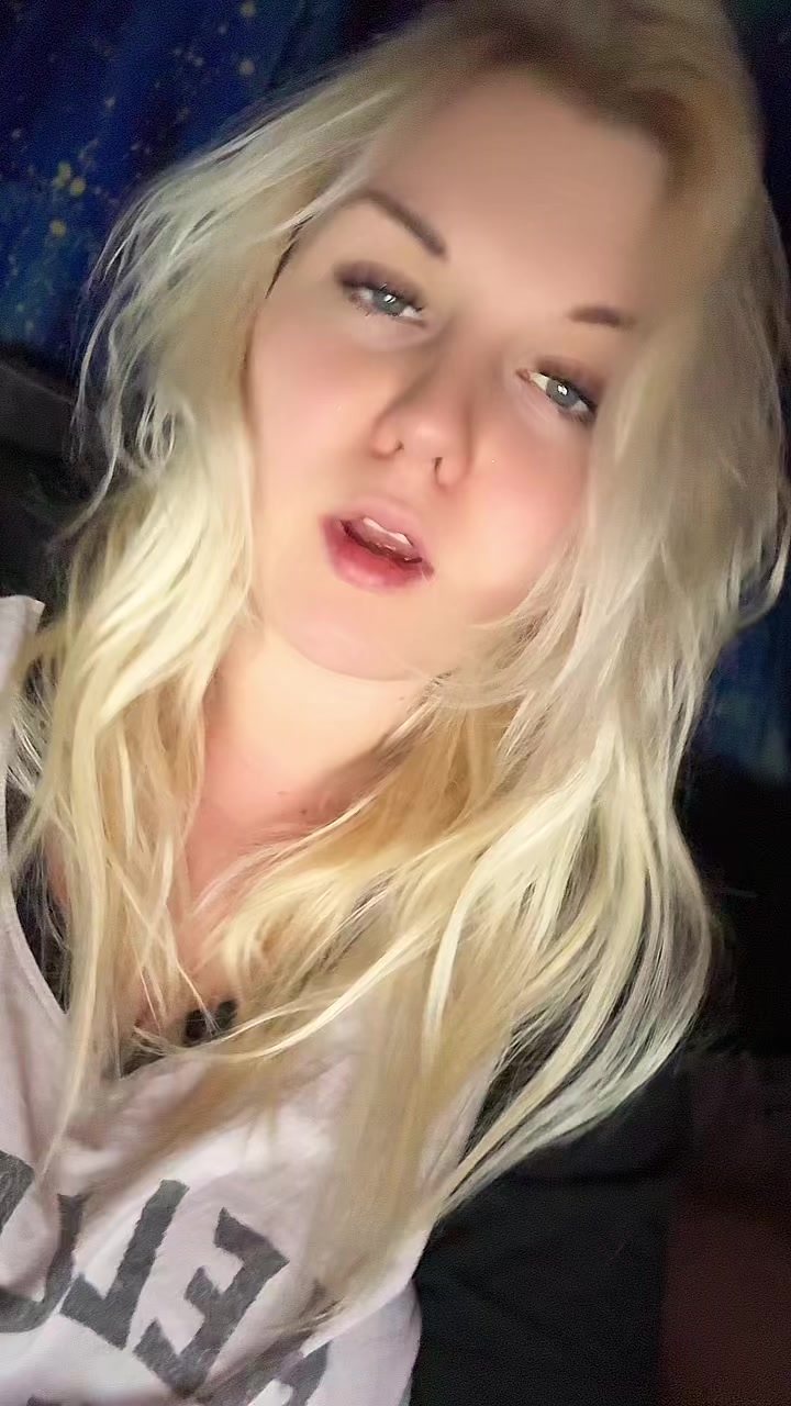 @_Janina_