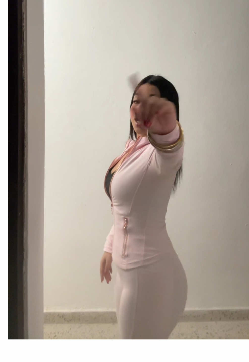 @danieliz