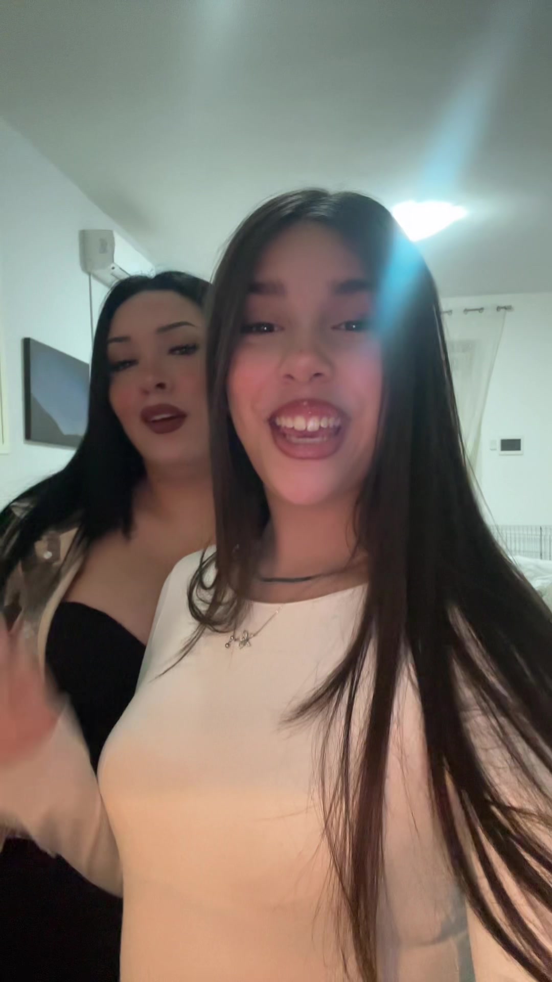 @_𝒜_ℛ_🦋