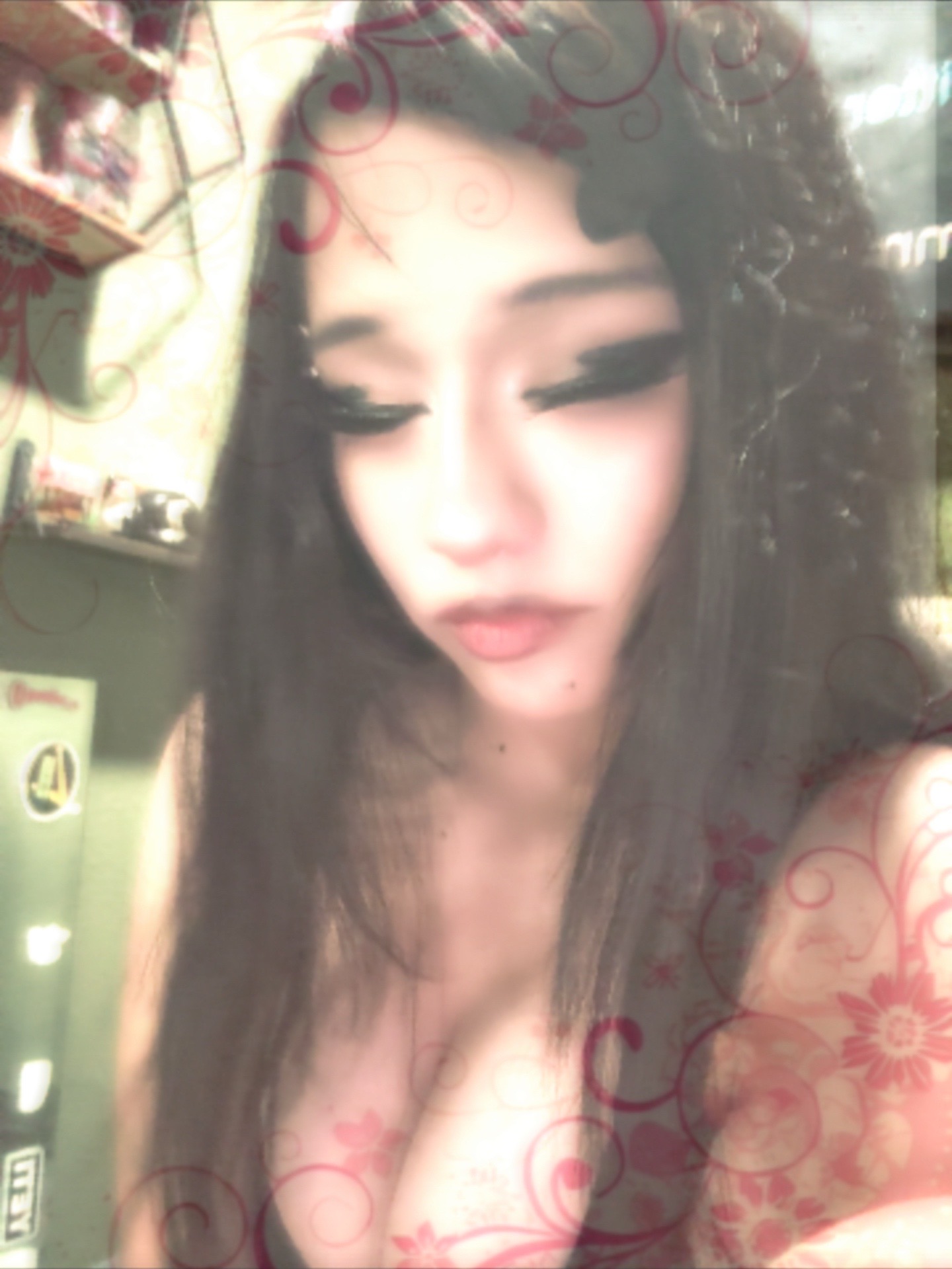 @^,,^
