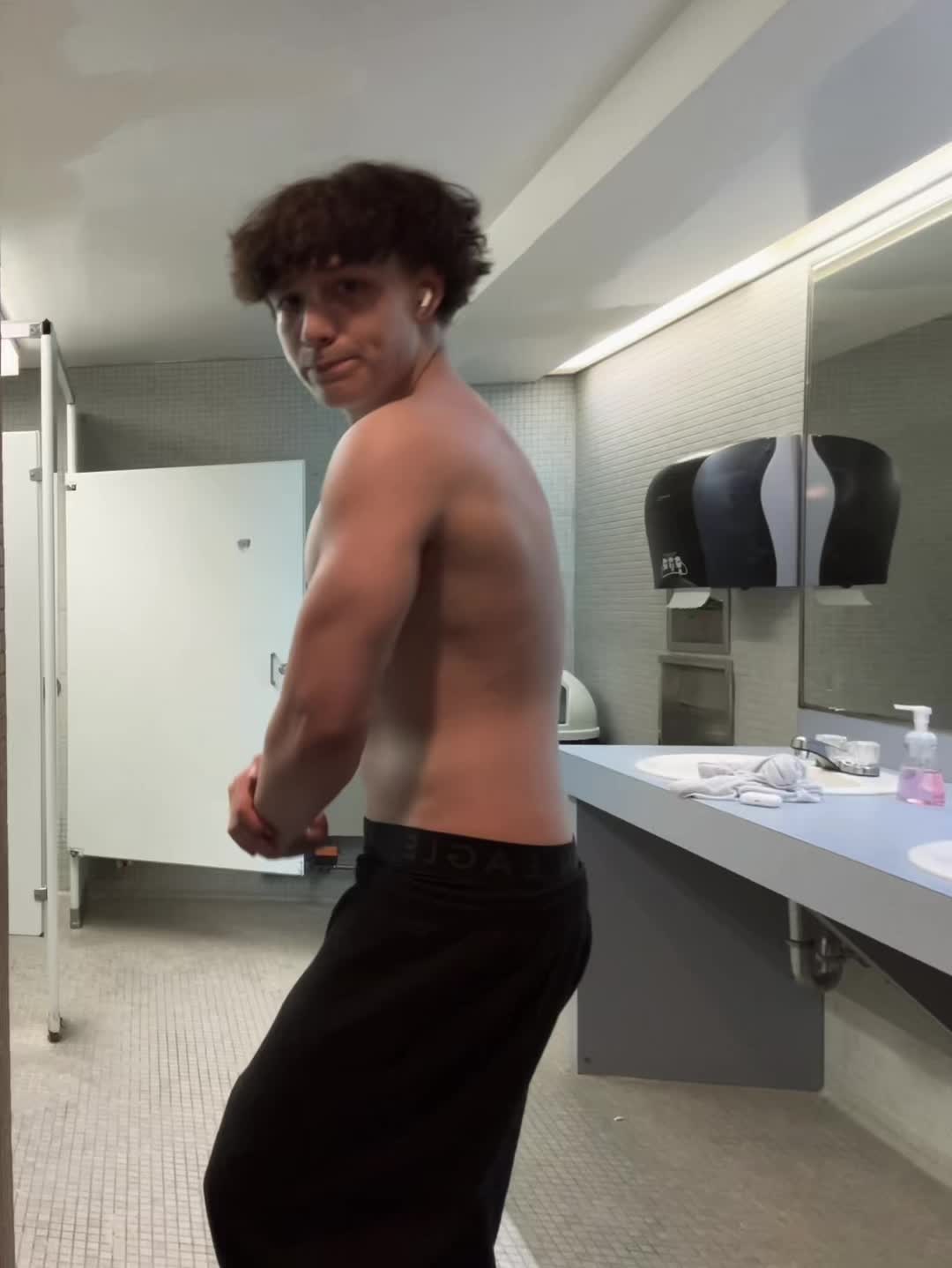 @D