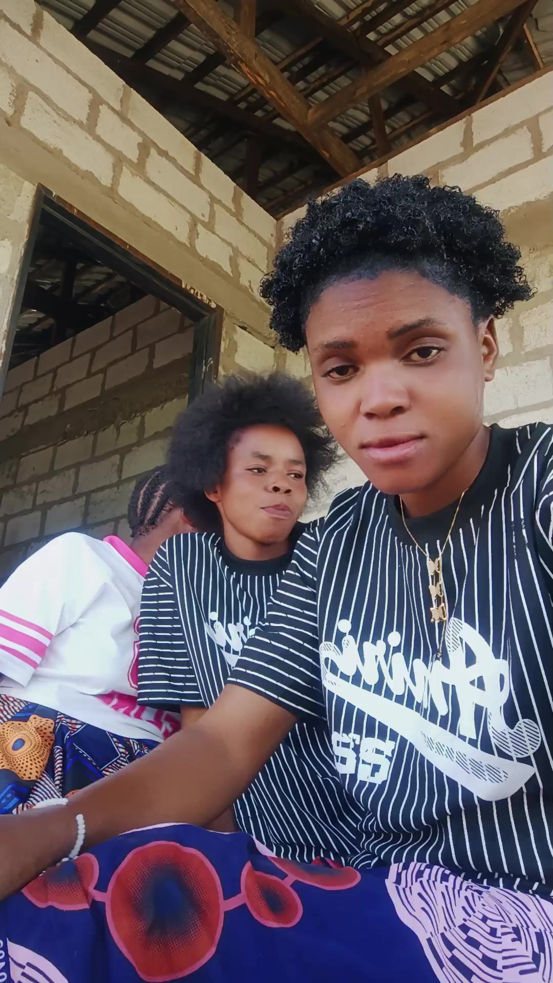 @Esther girl💖💖💖💜