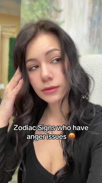 @Lizzy G 👑🔥