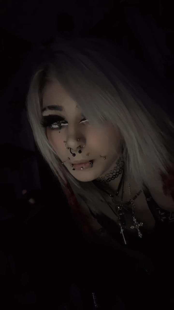 @𝓩𝓸𝓶𝓫𝓲𝓮𝓑𝓲𝓽𝓮𝓼