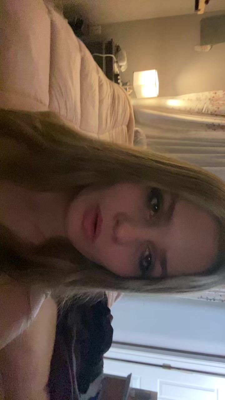 @Bri!!💗