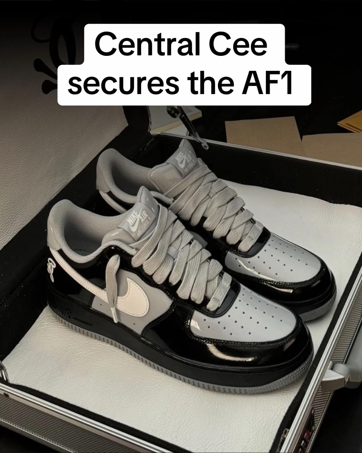@Sneaker Freaker