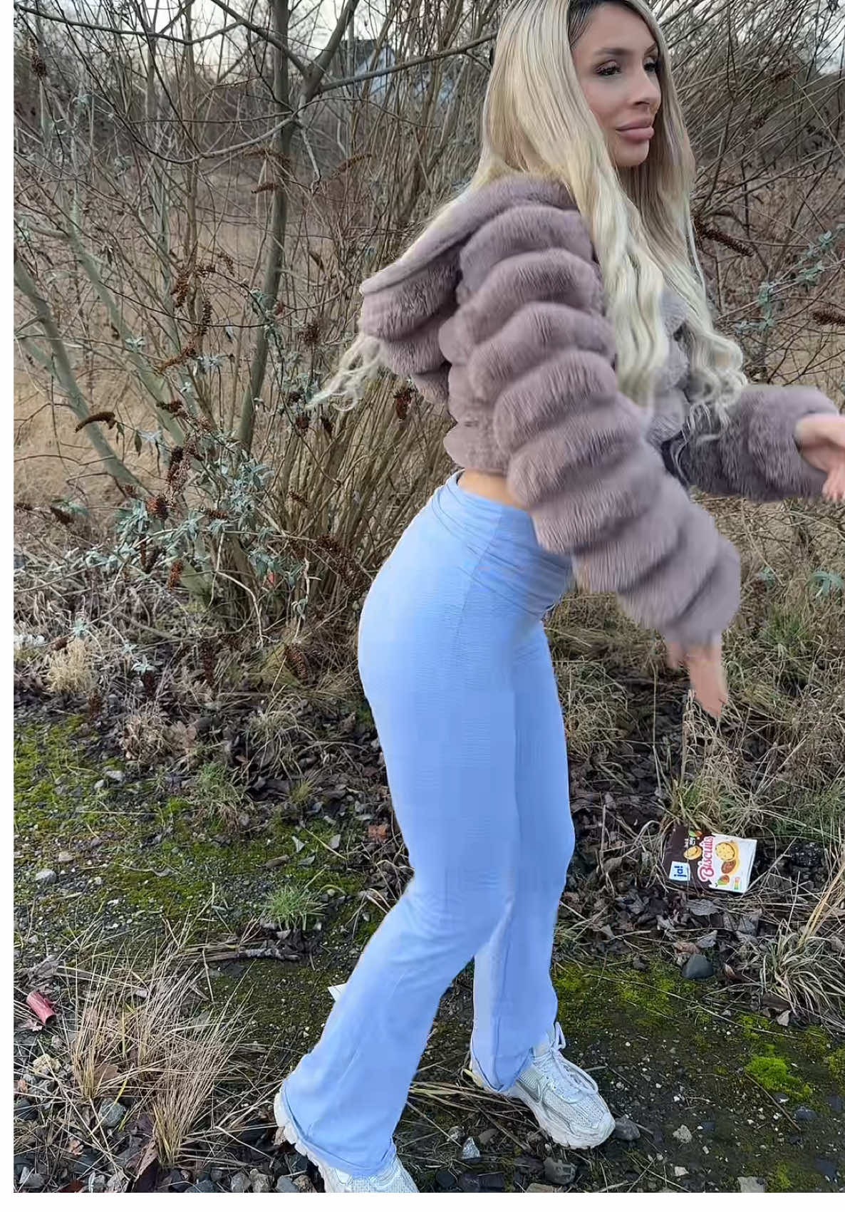 @Vazzzle