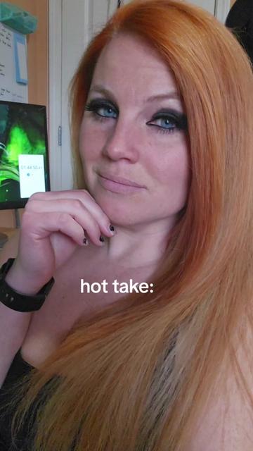 @Altfoxx