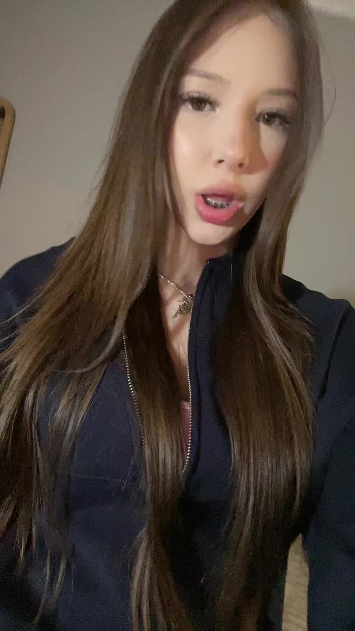 @кира власова