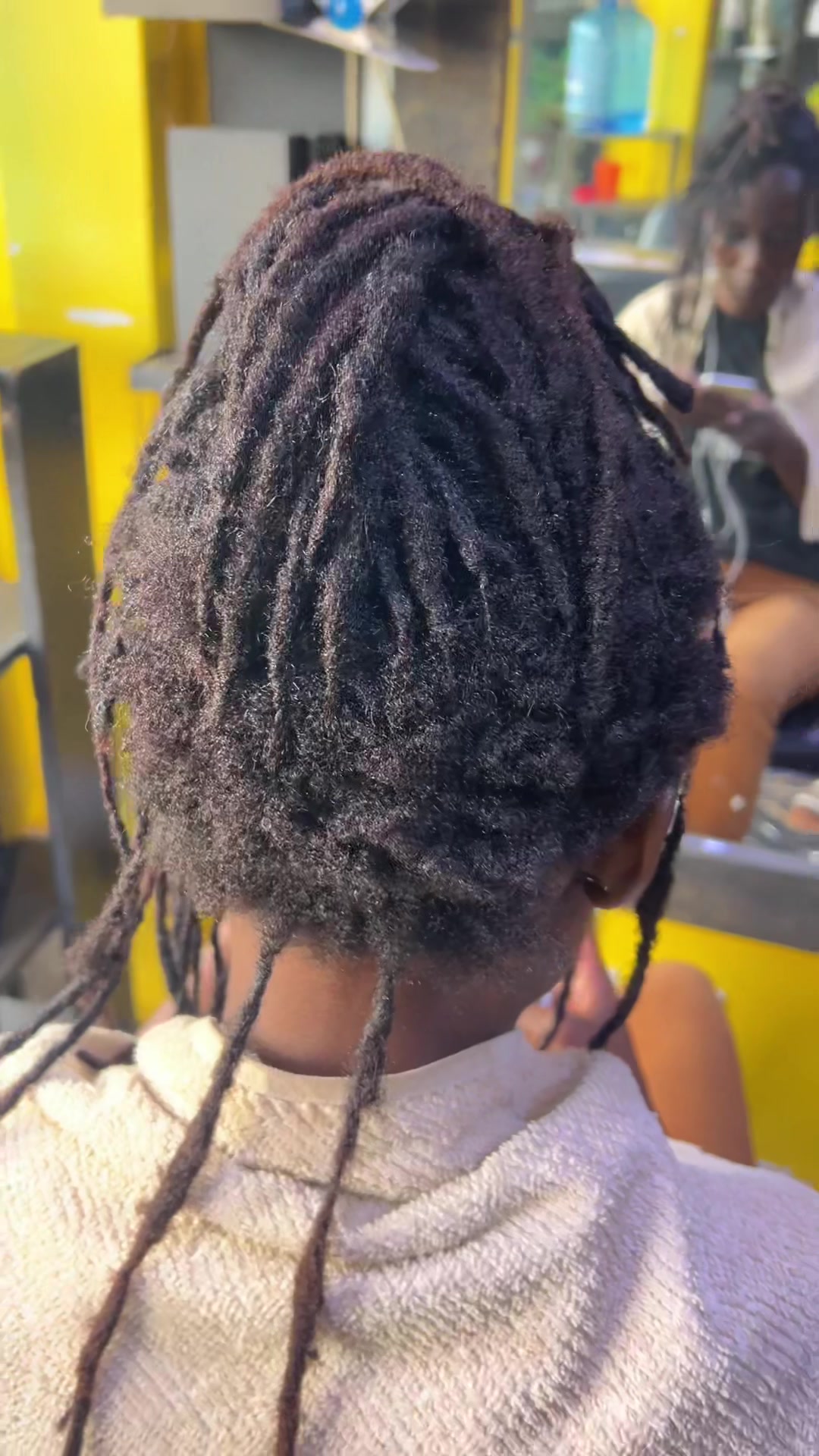 @Lavish Locs