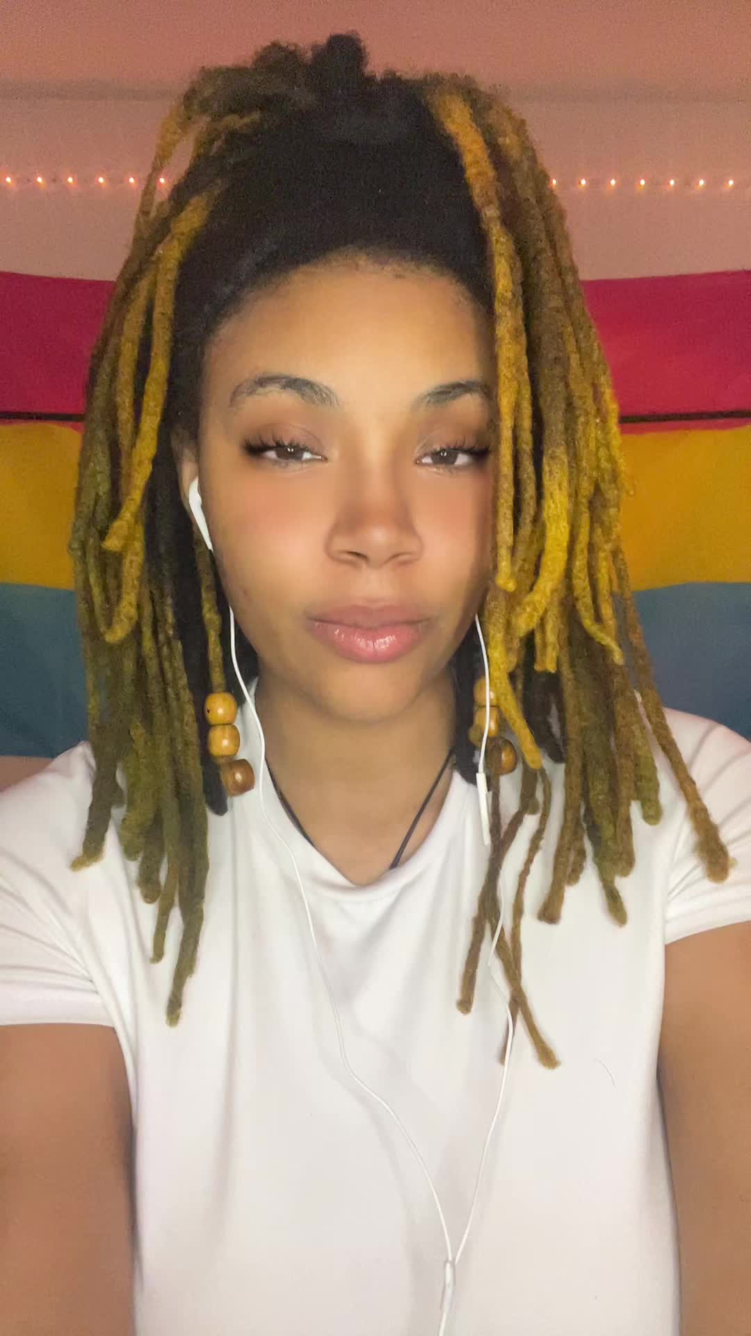 @𝘖𝘯𝘭𝘺𝘴𝘰𝘯𝘥𝘦𝘳