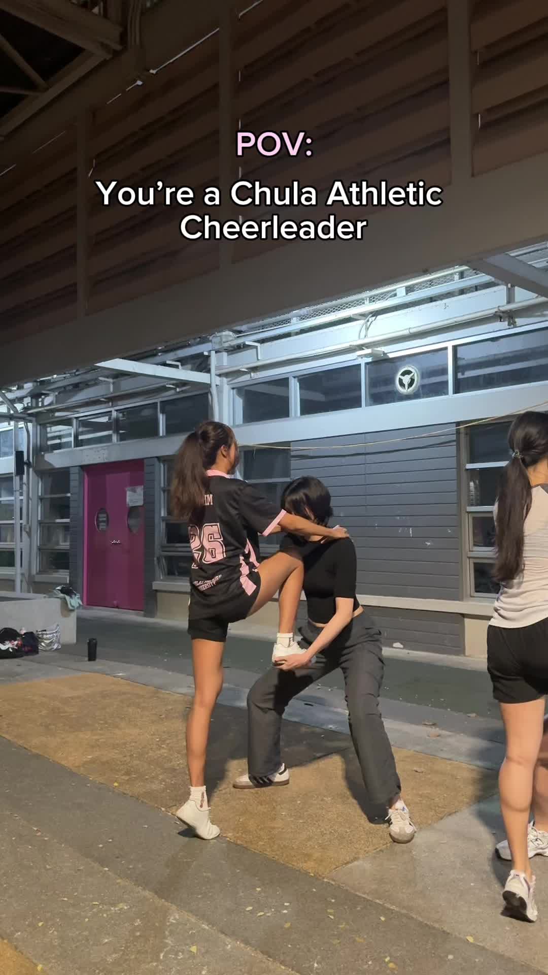 @CU POMPOM