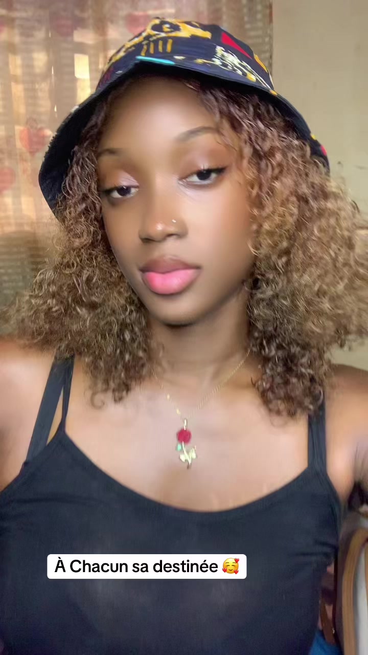 @Amina Diallo 🇬🇳🇬🇳