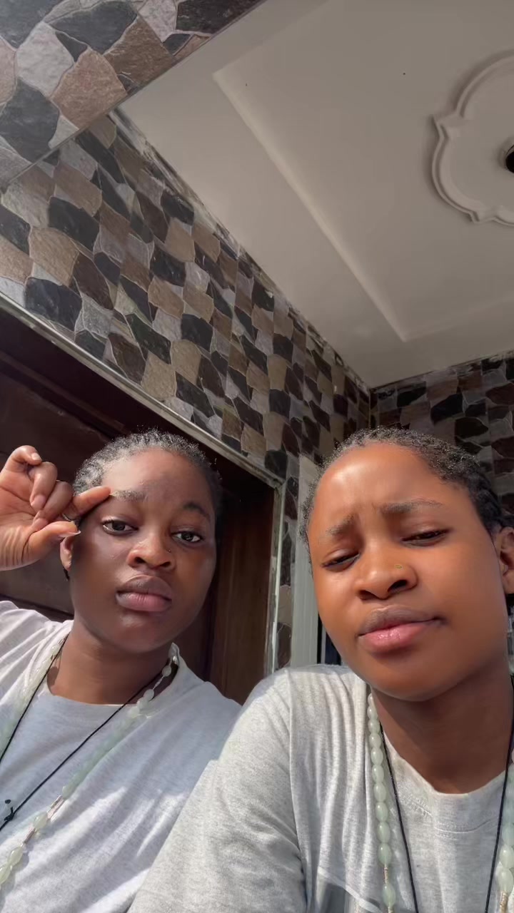 @Bella&Ella👯