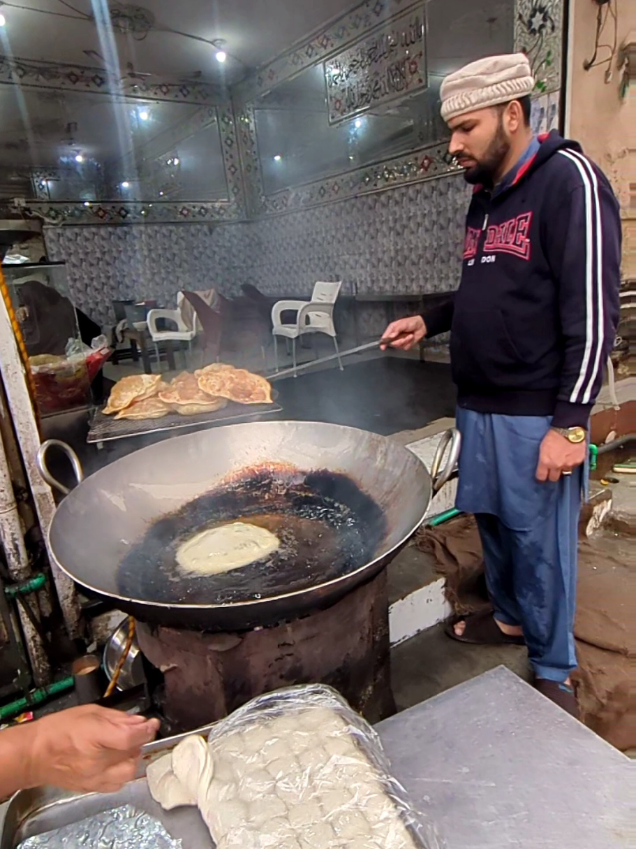 @Street Food Qasim