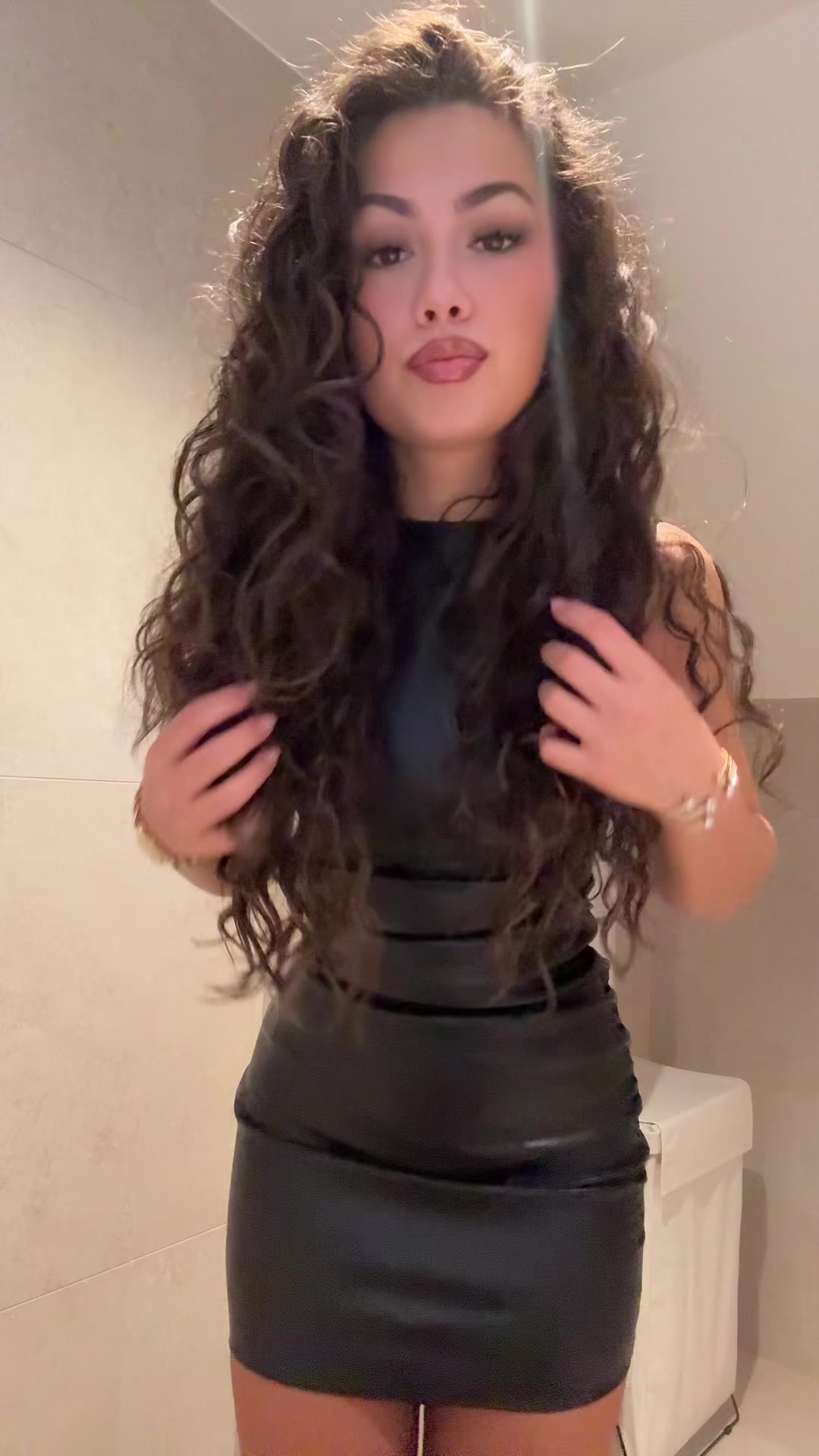 @𝑬𝑯