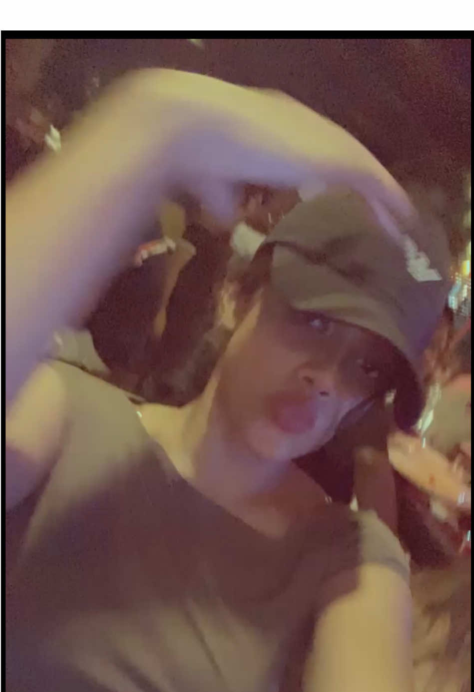 @SANJANA🤍