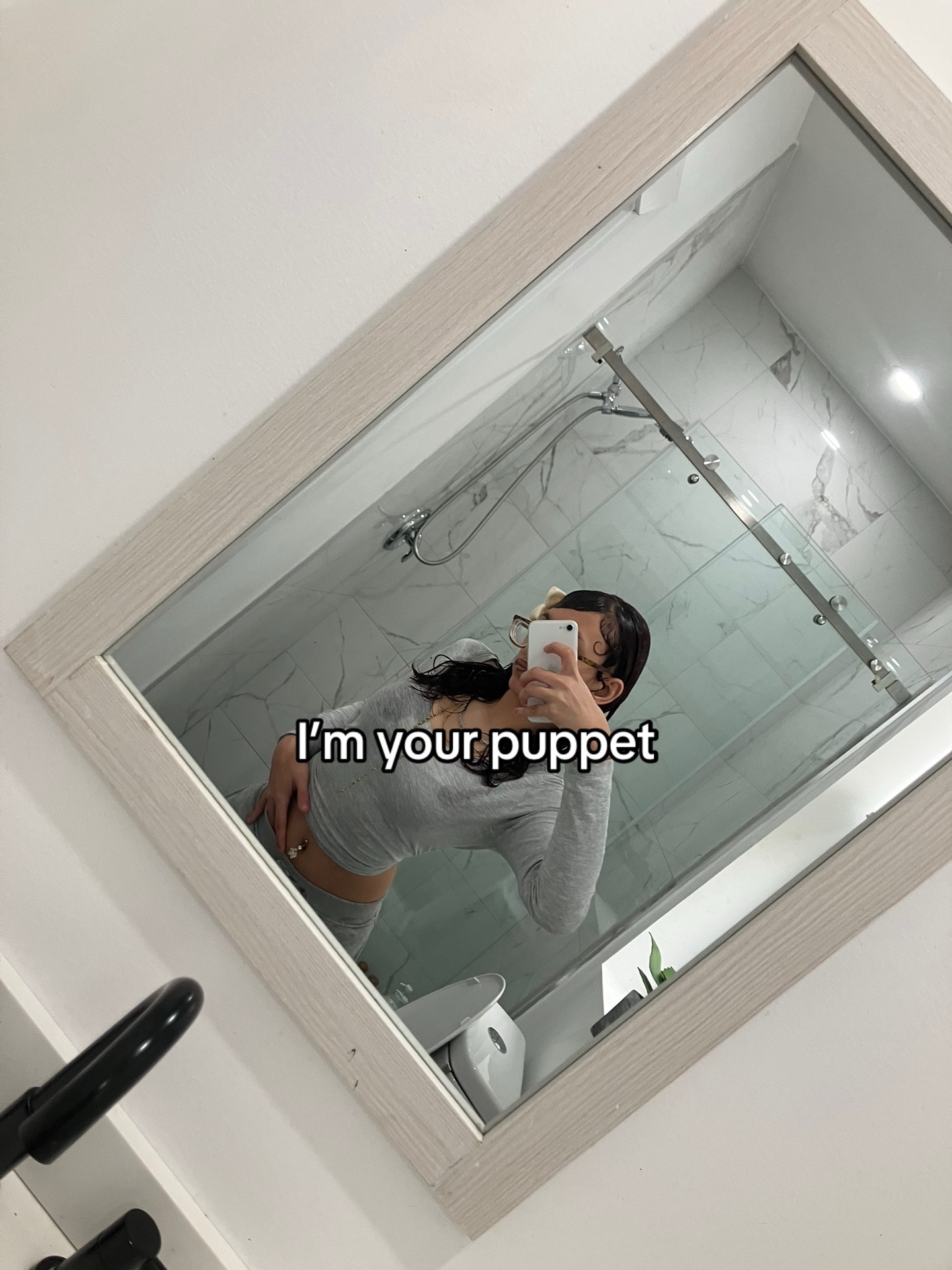 @𝔓𝔬𝔰𝔰𝔢𝔰𝔰𝔢𝔡𝔅𝔢𝔞𝔲𝔱𝔶