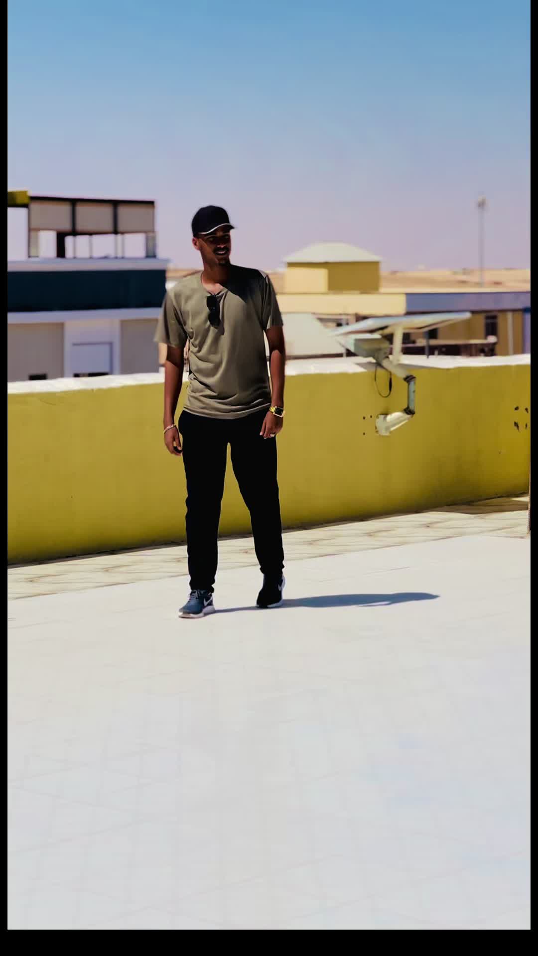 @HAMUUDI 🦅