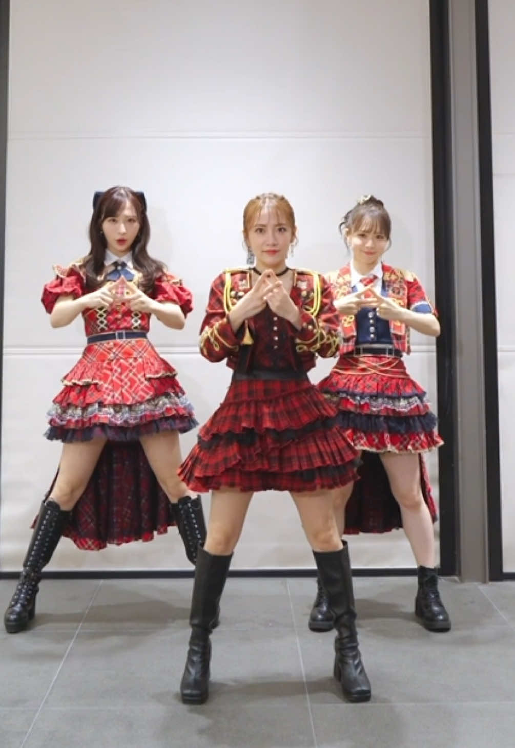 @AKB48