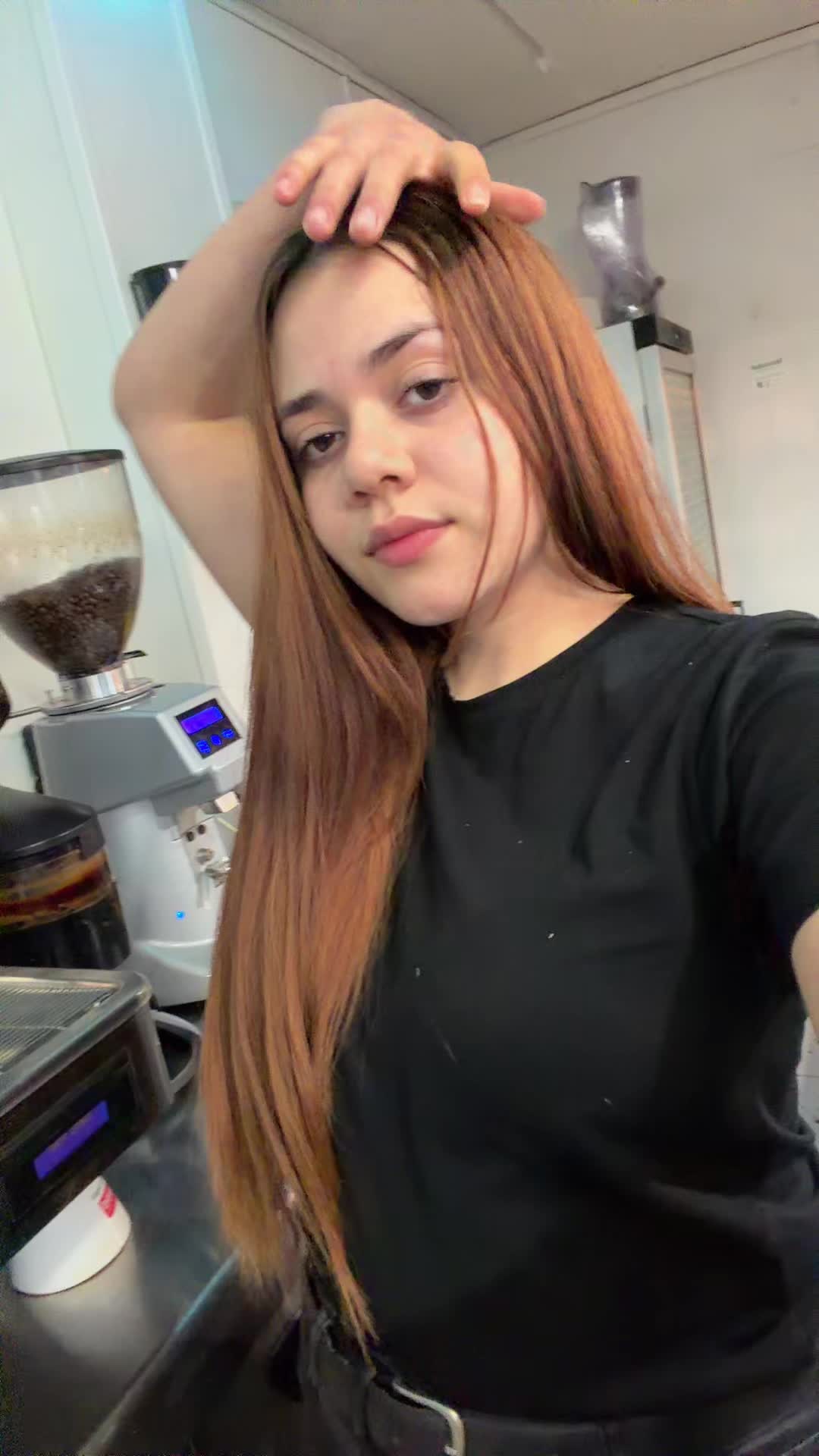 @taniaroman03