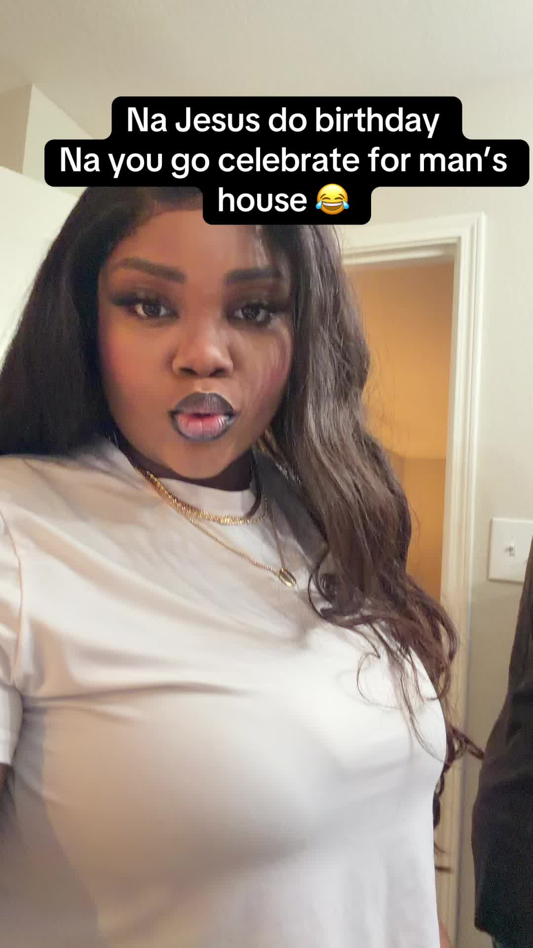 @annyakins_