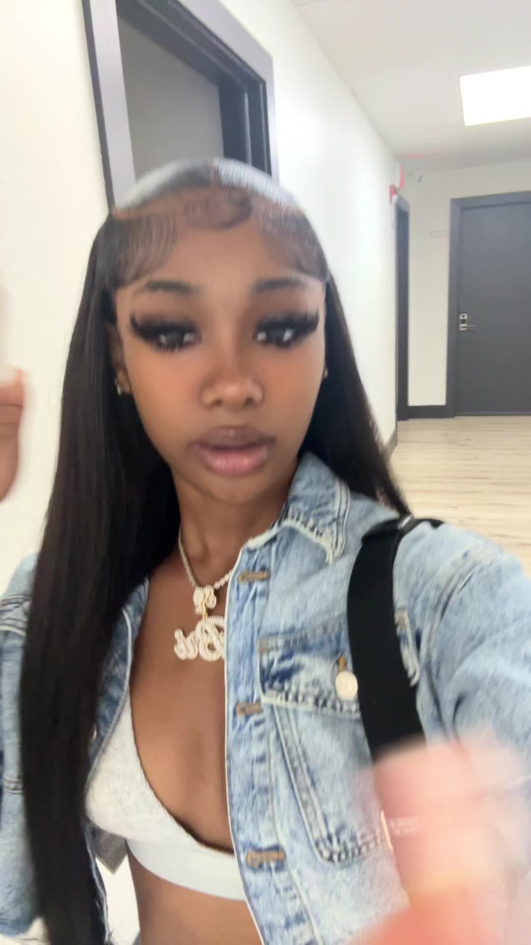 @Bri🦋🤍