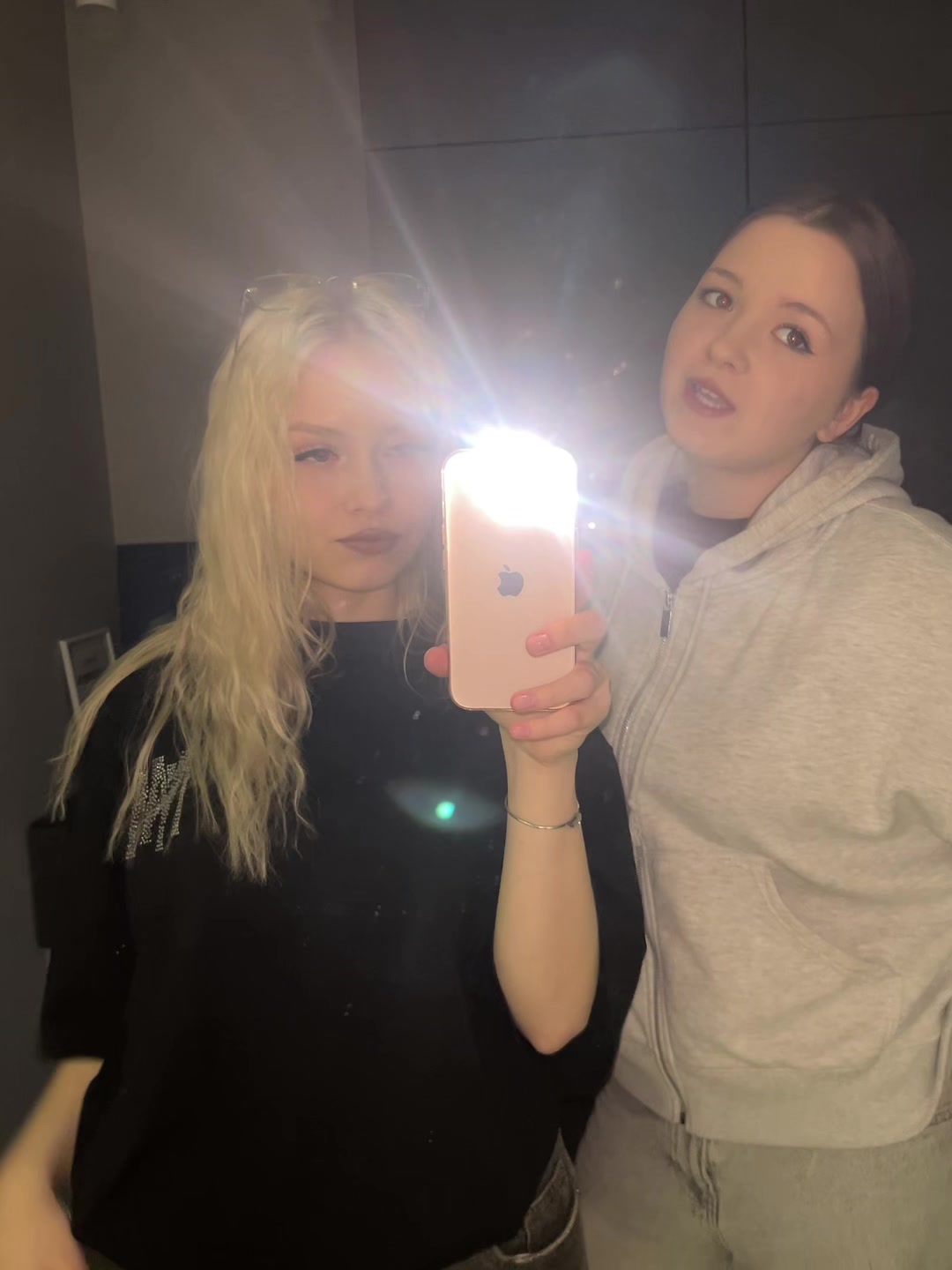 @Тгк:СОНЯ СНОВА 💋