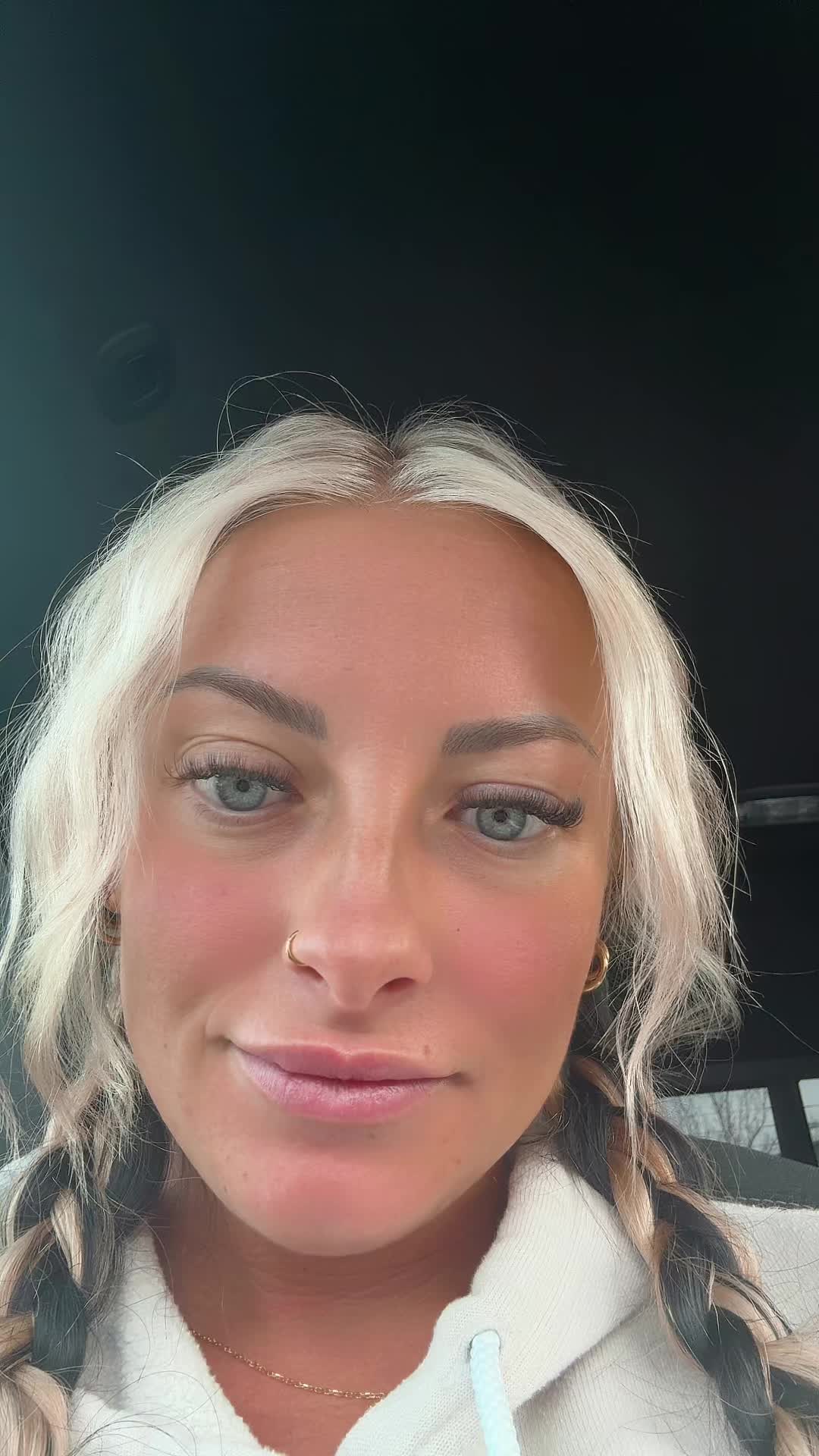 zonamaeee (zonamaeee) Urlebird