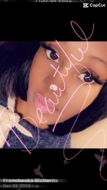 @Queen🎀✨
