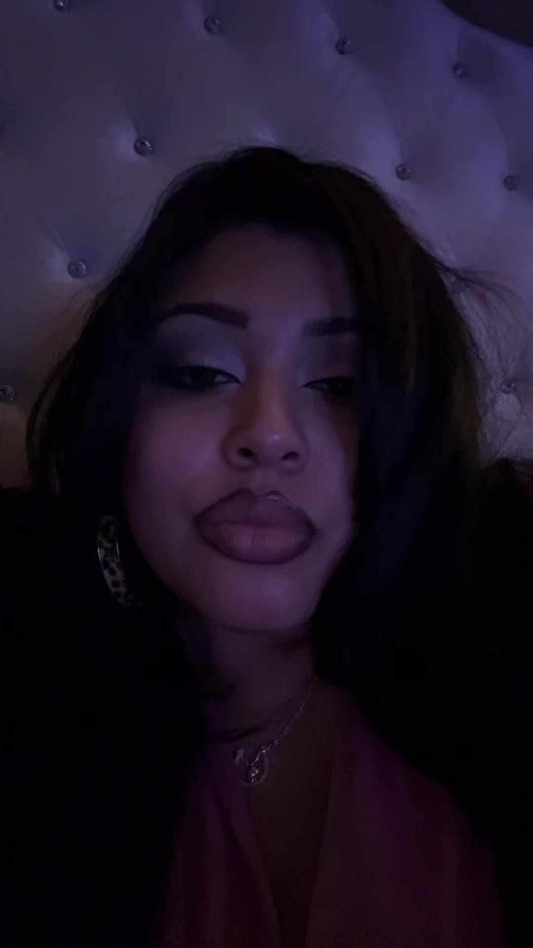 @Les💋