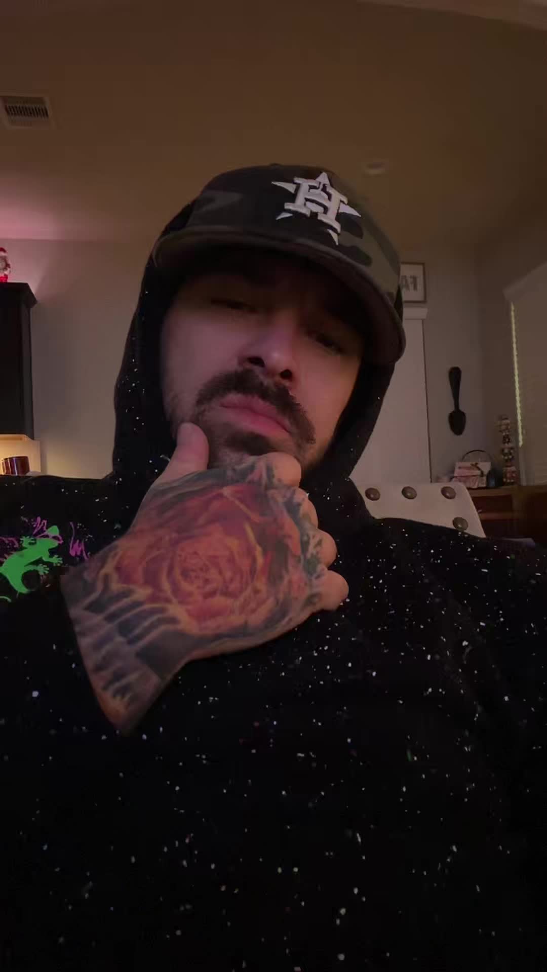 @Mykiee