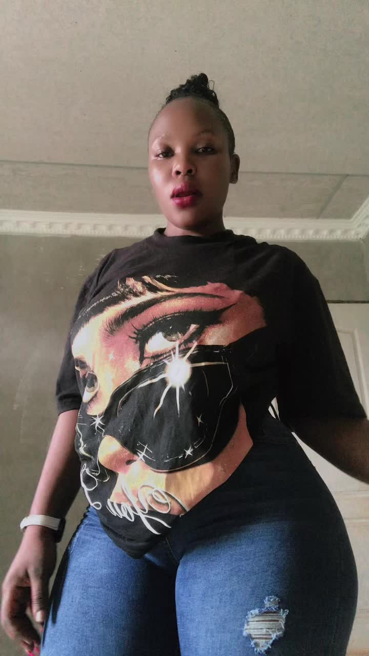 @Nikiwe.
