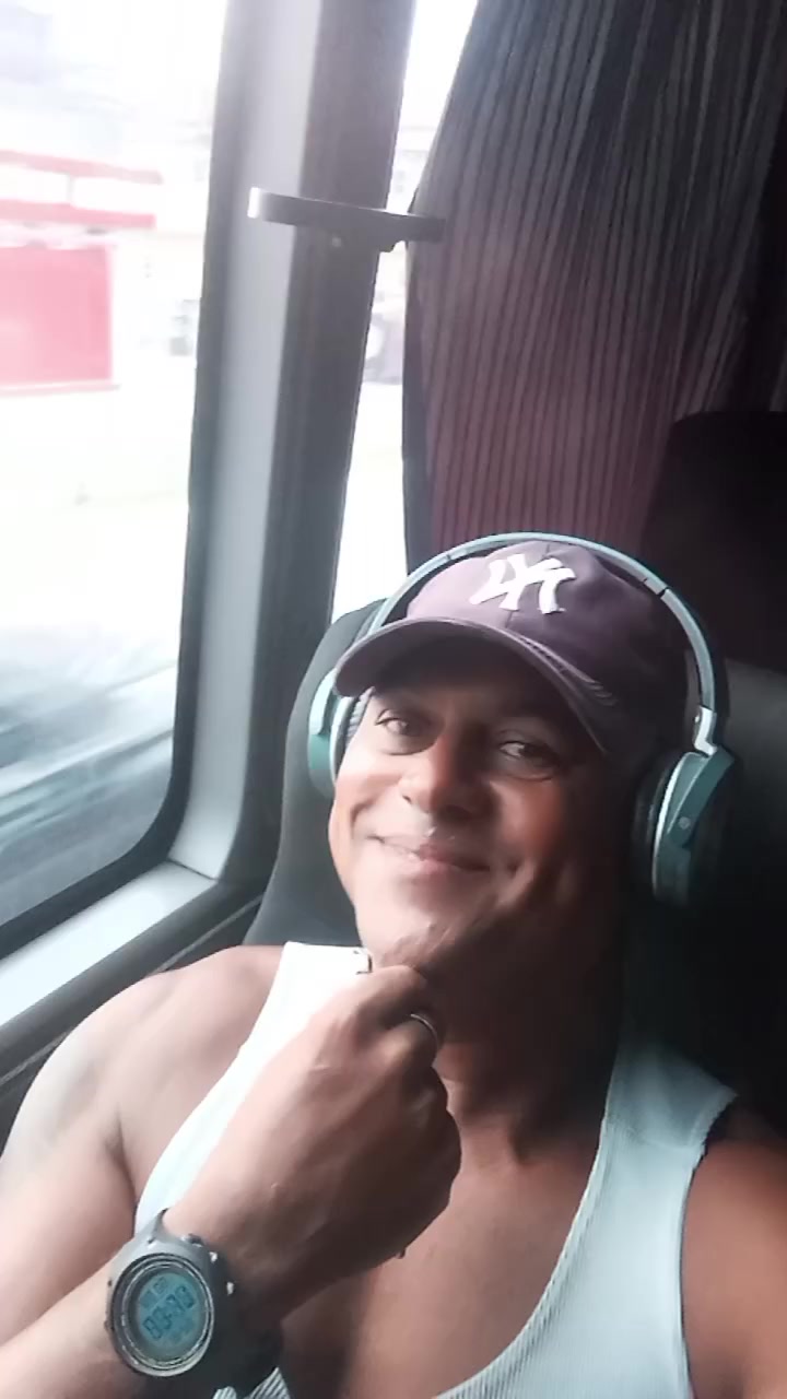 @oficialjonesmiranda