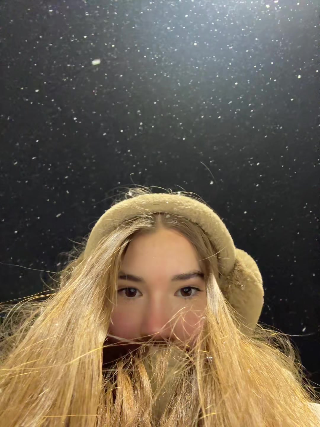 @полюша