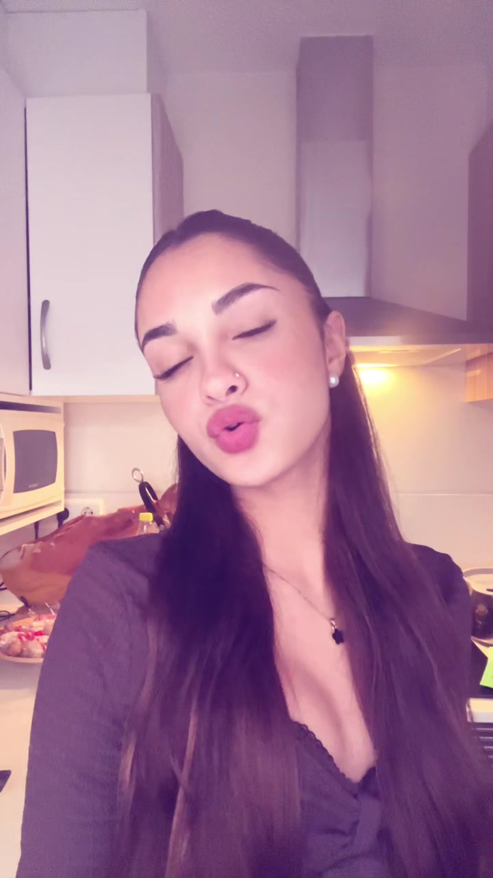 @𝓛𝓪𝓻𝓪𝓲𝓷𝓮