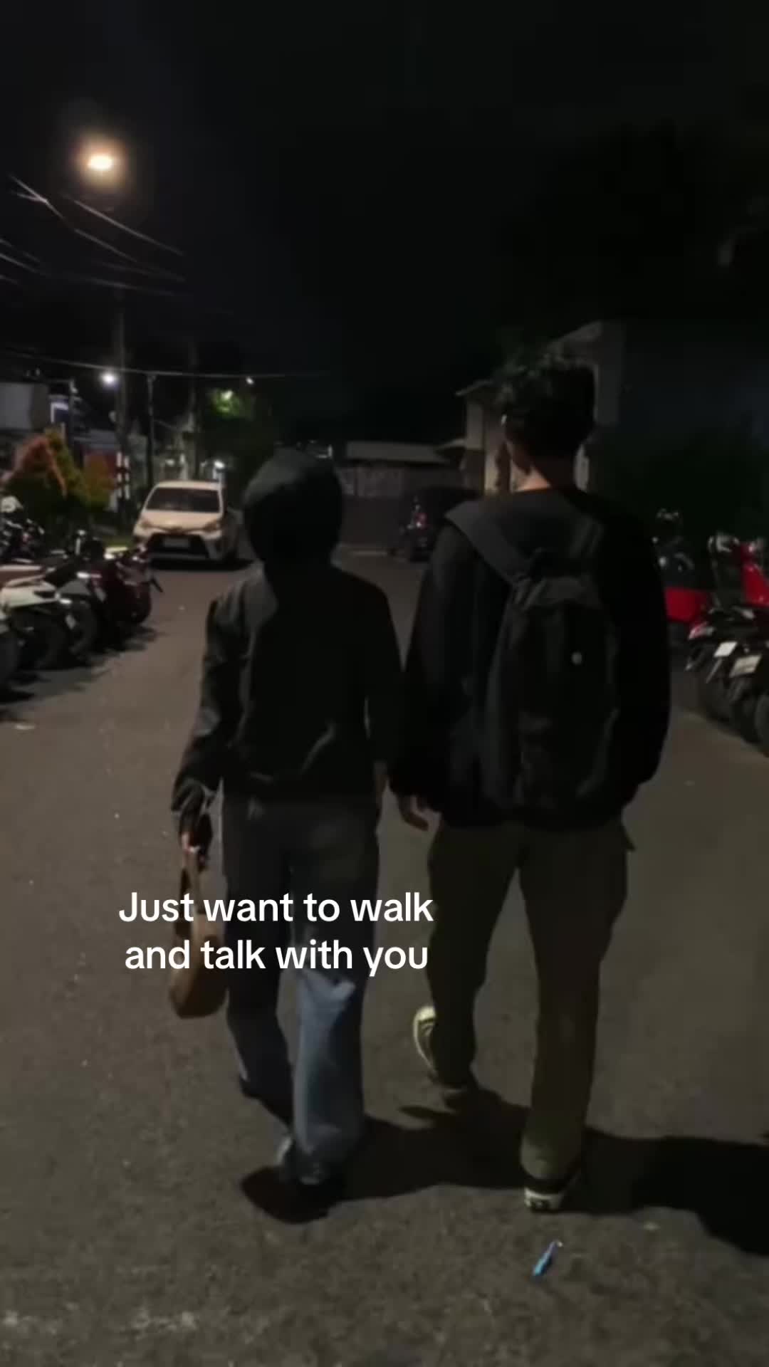 @Couple cute moment