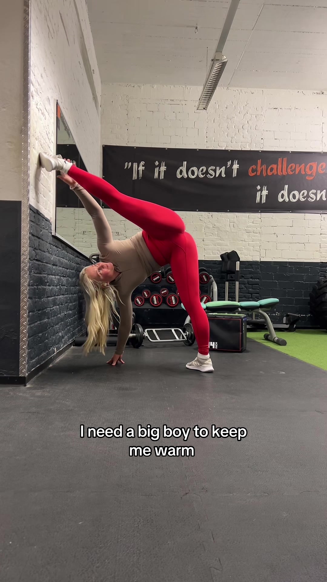 @blondiewithcatshair