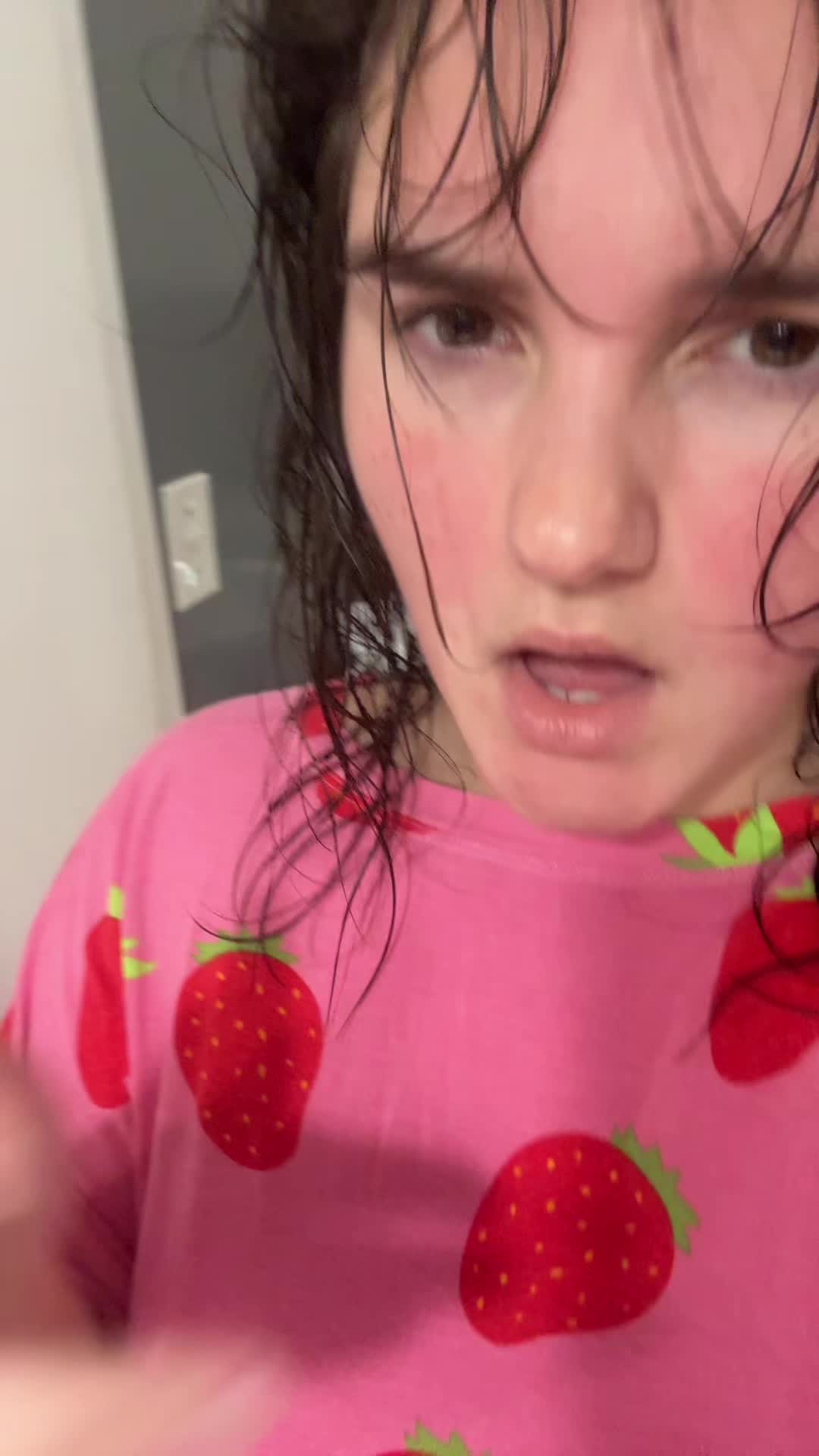 @<3