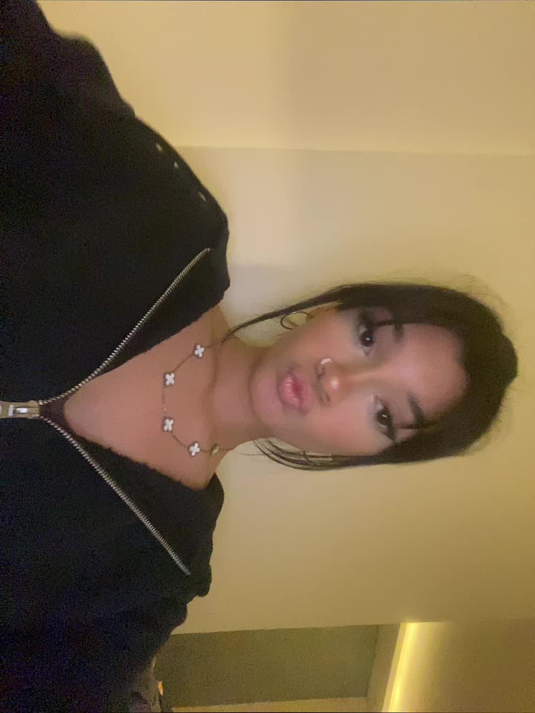 @melika